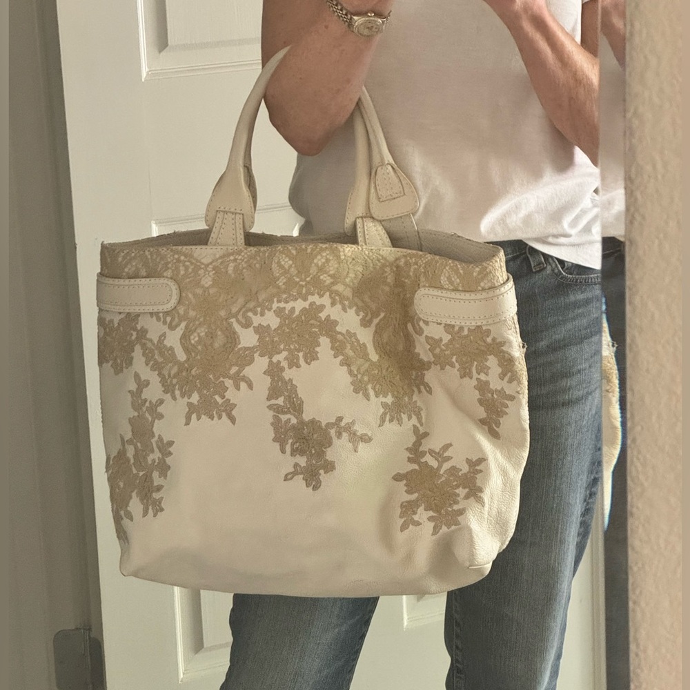 Red Valentino lace appliqué tote - Picture 4 of 16